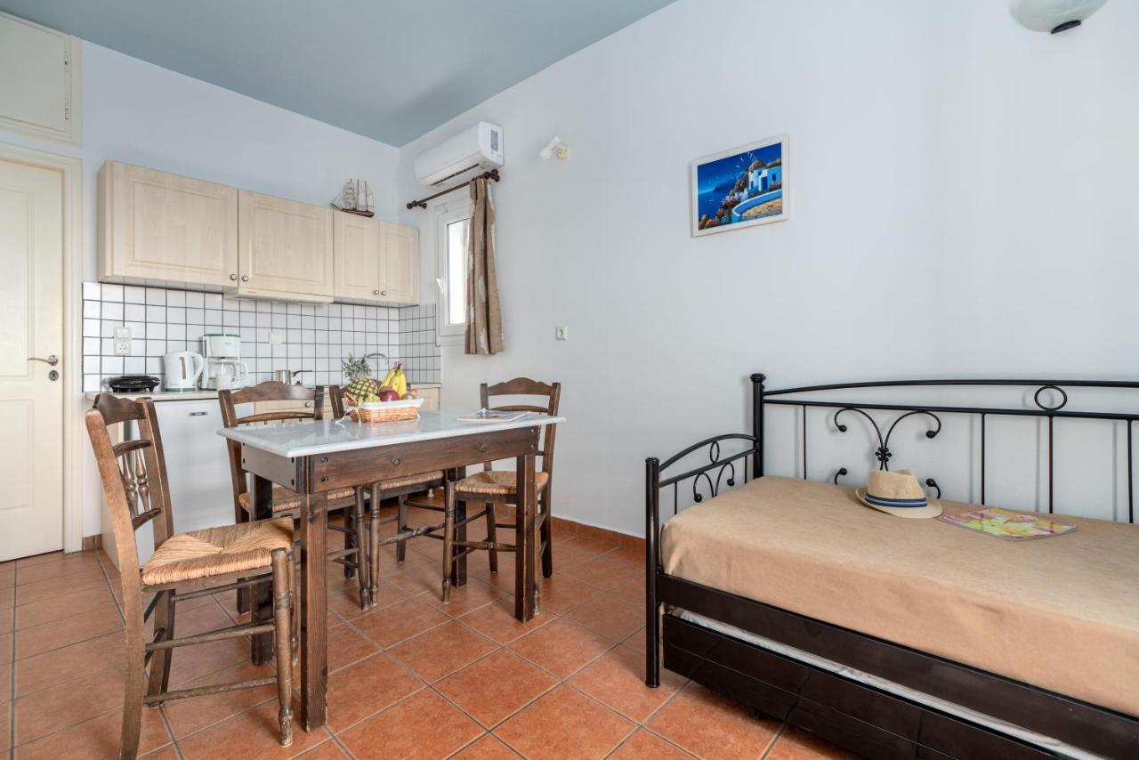 Reggina'S Apartments Fínikasz Kültér fotó