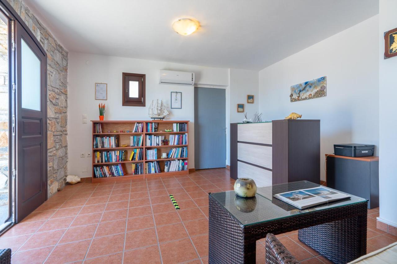 Reggina'S Apartments Fínikasz Kültér fotó