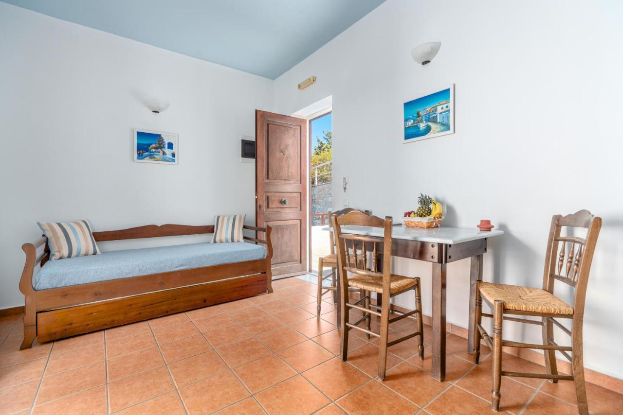 Reggina'S Apartments Fínikasz Kültér fotó